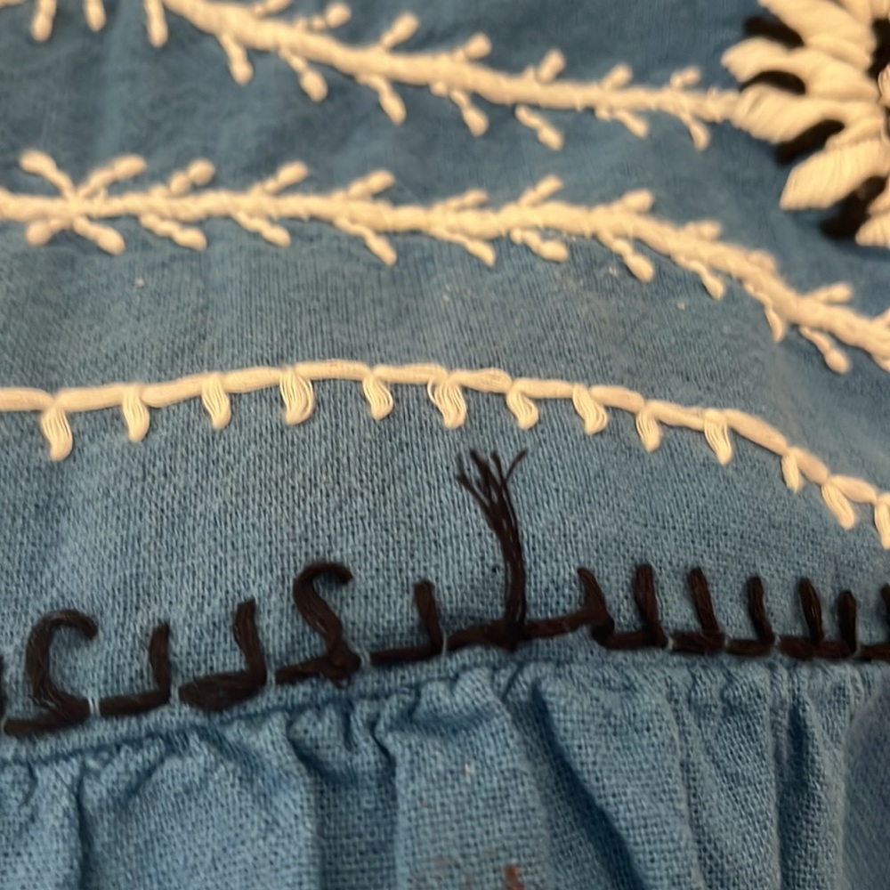 Piper Embroidered Top - Picture 6 of 7